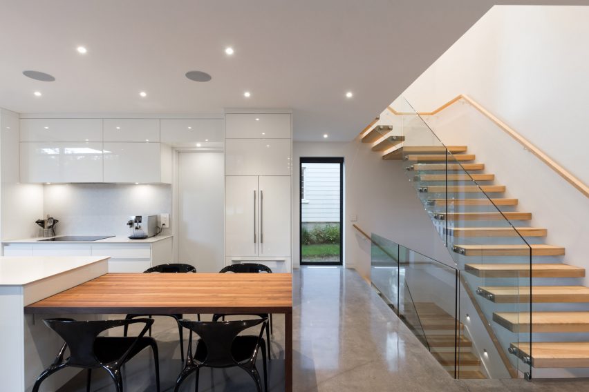 Oak Residence by Hatem D