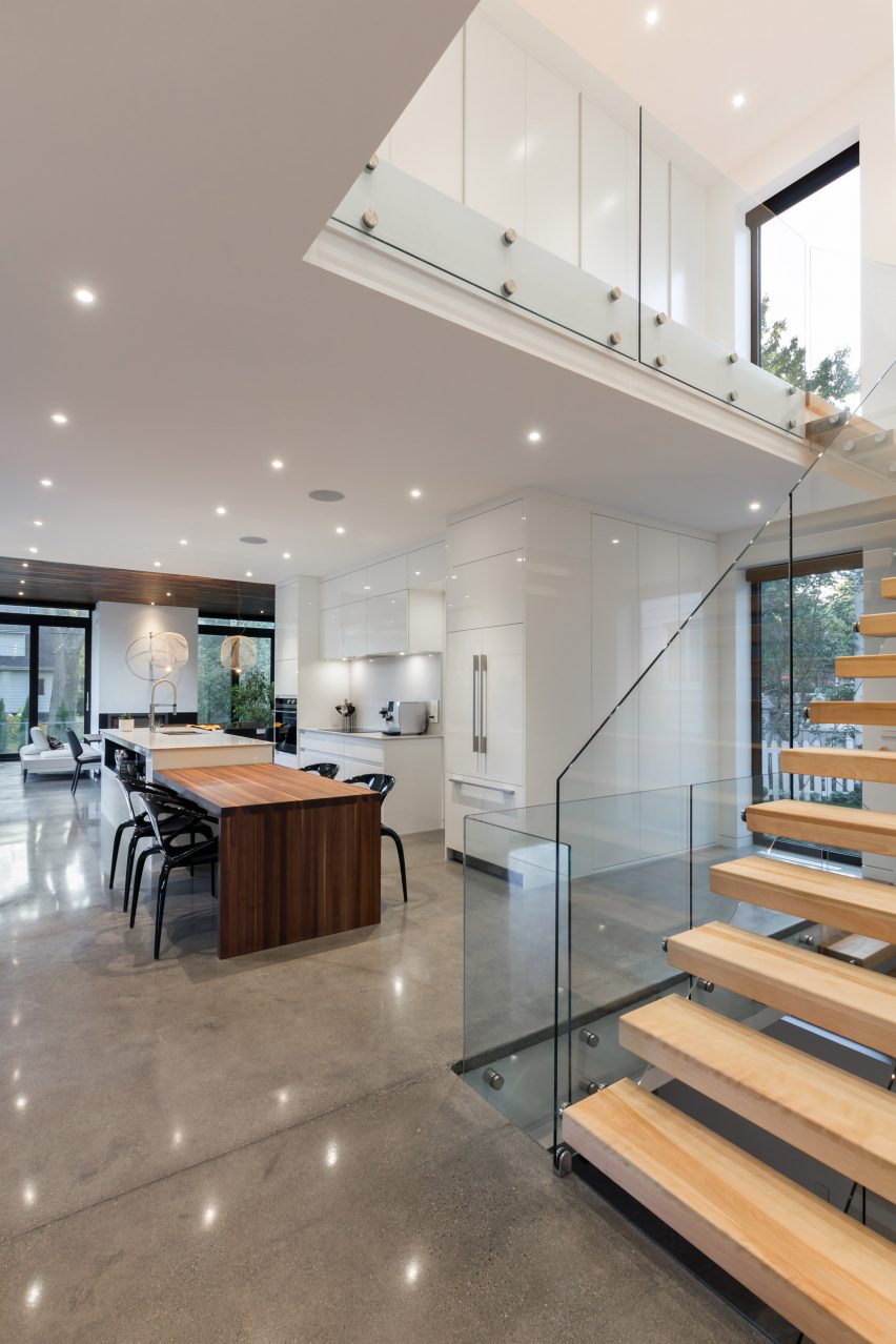 Oak Residence by Hatem D