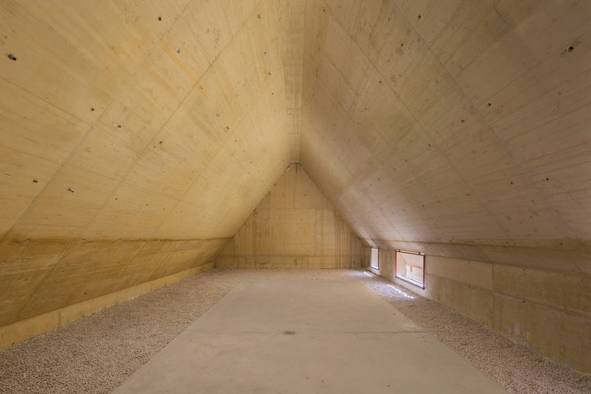 Psychiatric Center by Vaillo+Irigaray Architects