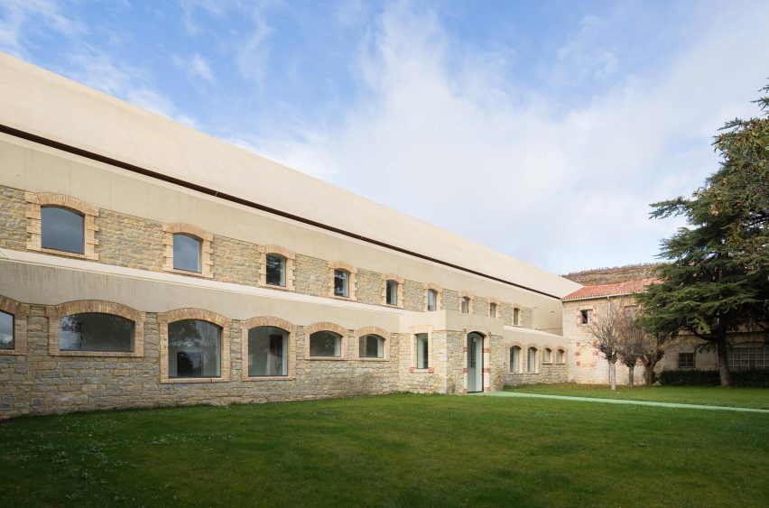 Psychiatric Center by Vaillo+Irigaray Architects