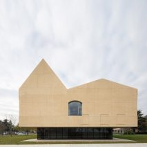 Psychiatric Center by Vaillo+Irigaray Architects