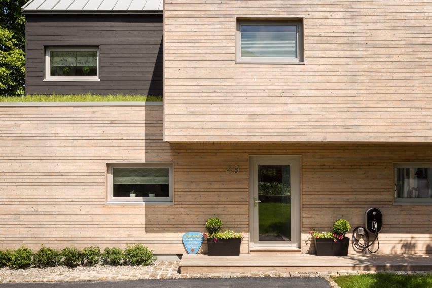 Quincy Bay Residence by Go Logic