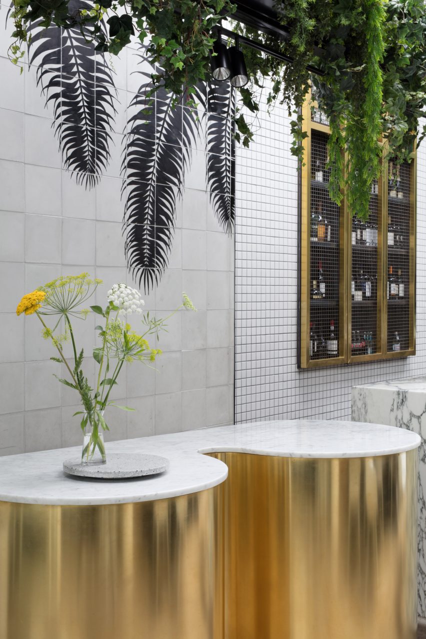 Stella Collective insert a tropical canopy into a Brighton cafe