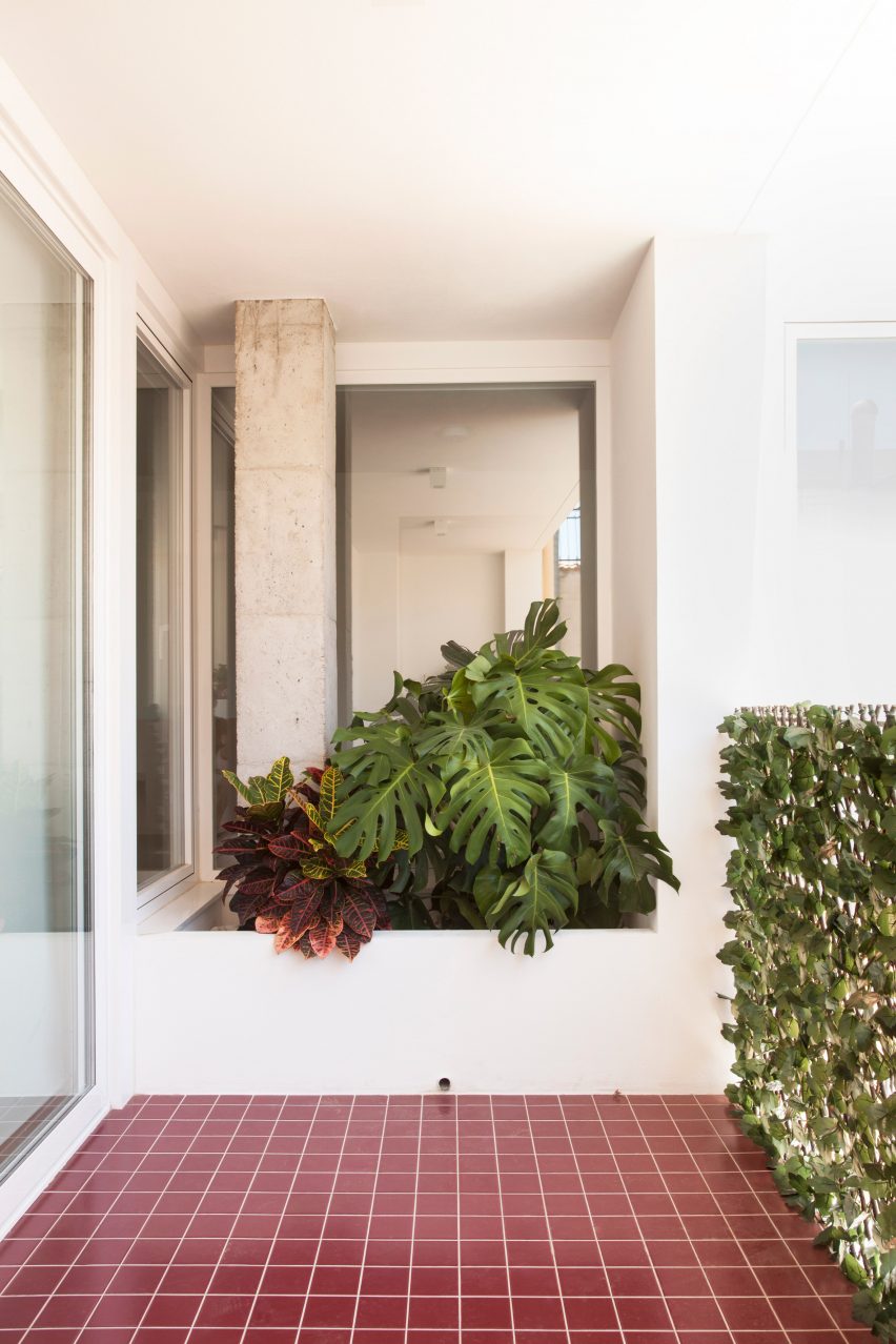 RL House Renovation by Diego López Fuster Arquitectura
