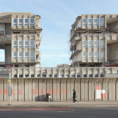 Robin Hood Gardens being demolished