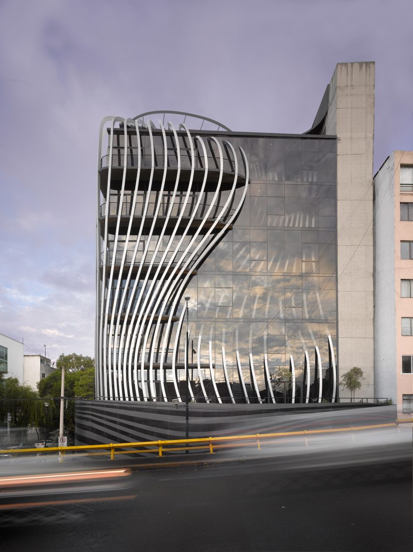 Threads by Belzberg Architects