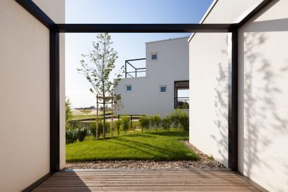 3x3 Houses by Endorfine