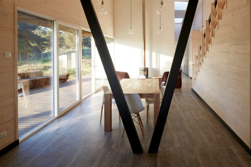 Two Skins house by Veronica Arcos