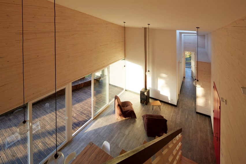 Two Skins house by Veronica Arcos