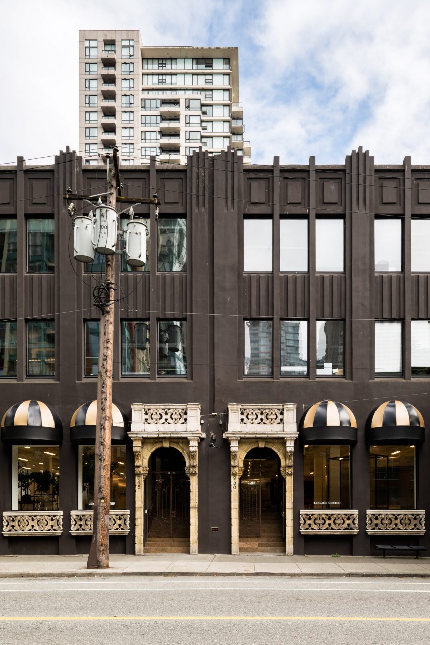 Vancouver Leisure Center by CMK