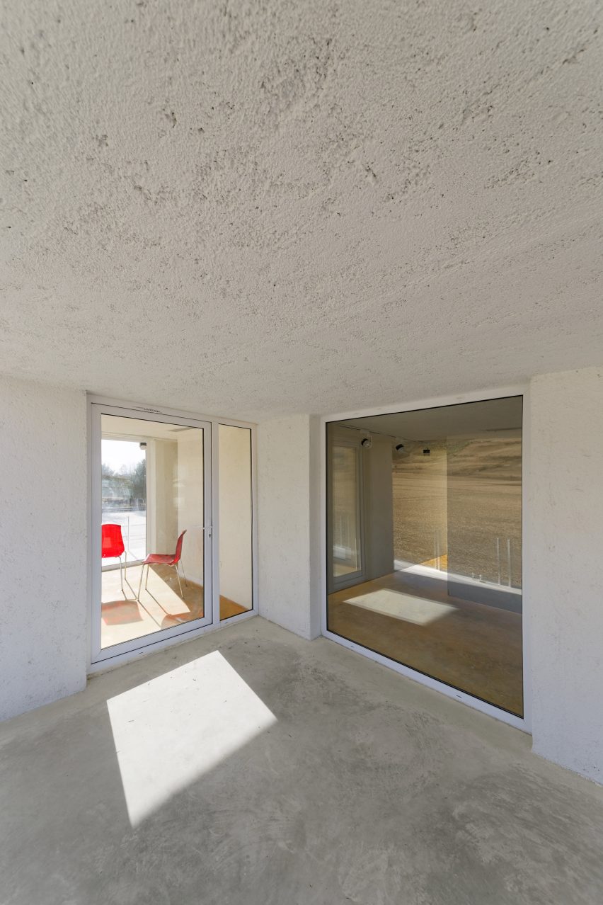 Villa Cheshm Cheran by ZAV Architects