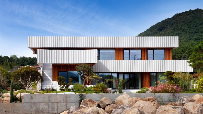 W House by ODE