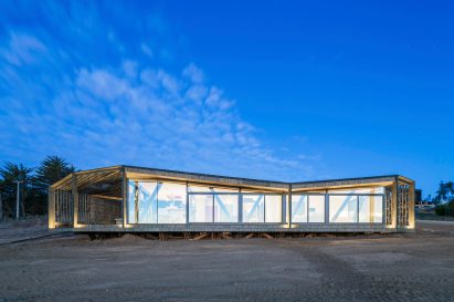Almost Cube House by Land Arquitectos