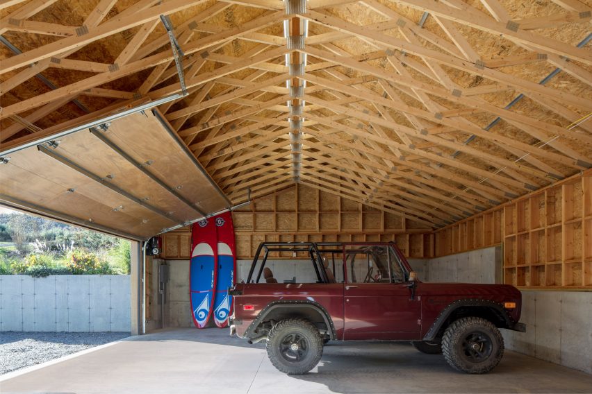 Ancram Barn by Worrell Yeung