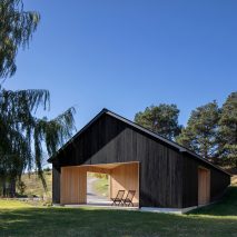 Ancram Barn by Worrell Yeung