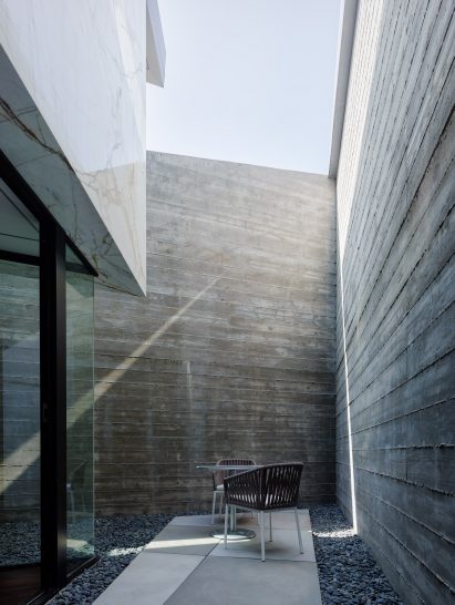 Barrington Residence by Eric Rosen Architects
