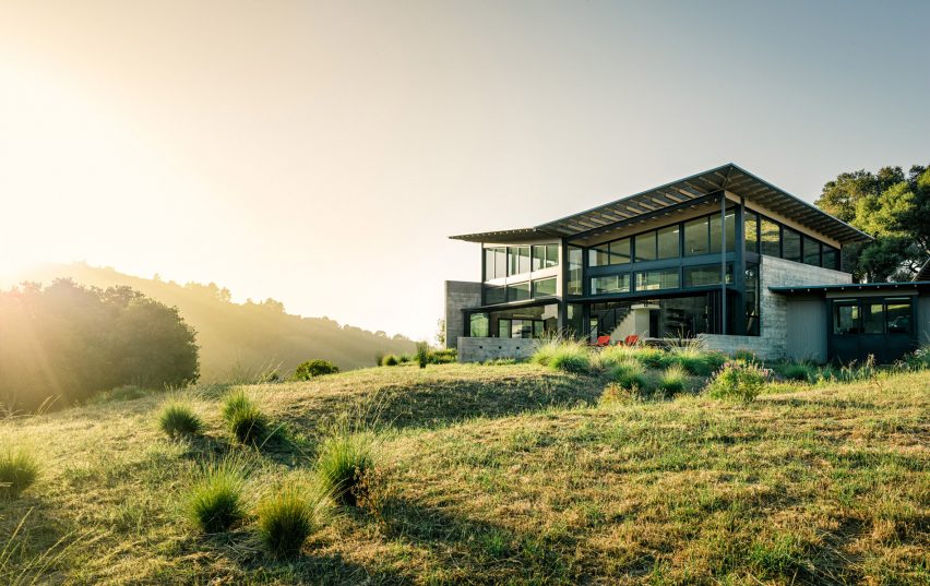 Butterfly House by Feldman Architecture
