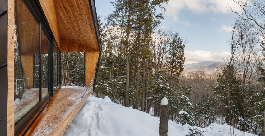 Cabin on a Rock by I-Kanda Architects