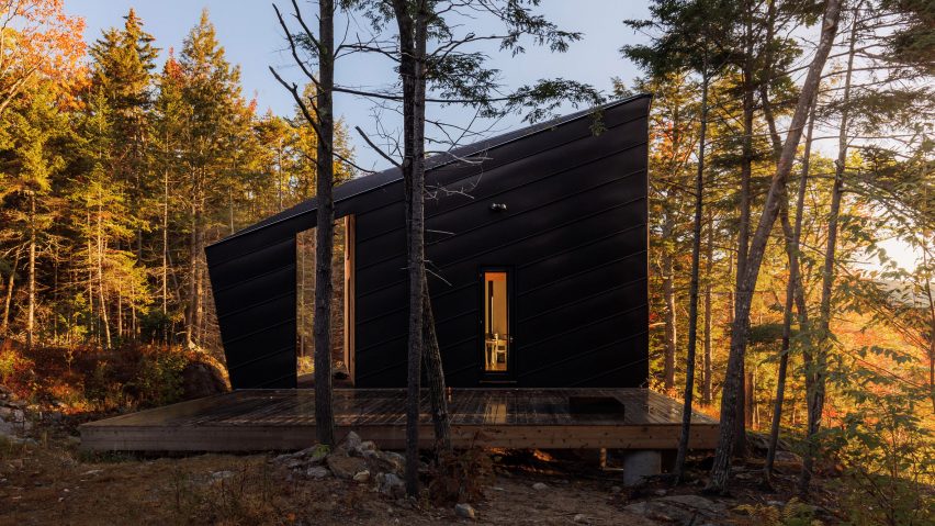 Cabin on a Rock by I-Kanda Architects