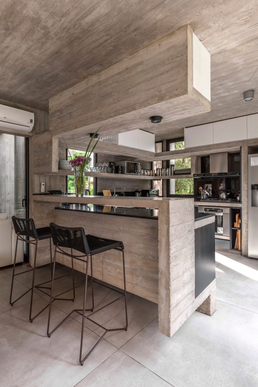 Casa Aranzazu by Besonías Almeida arquitectos