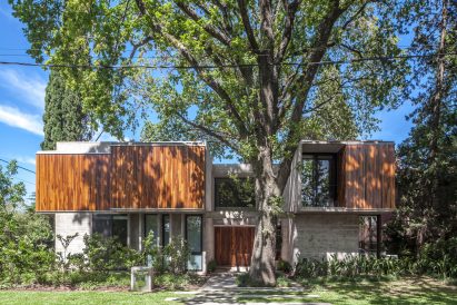 Casa Aranzazu by Besonías Almeida arquitectos