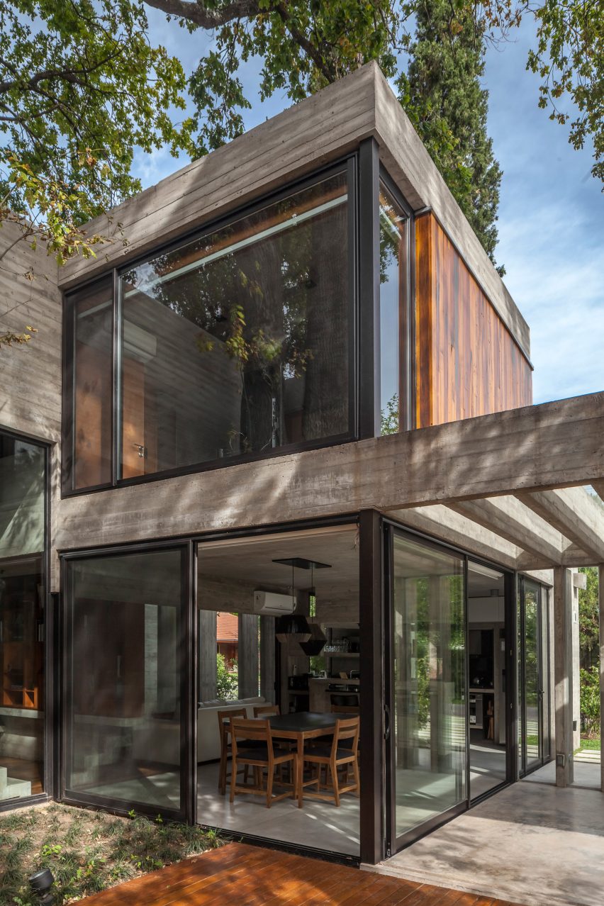 Casa Aranzazu by Besonías Almeida arquitectos