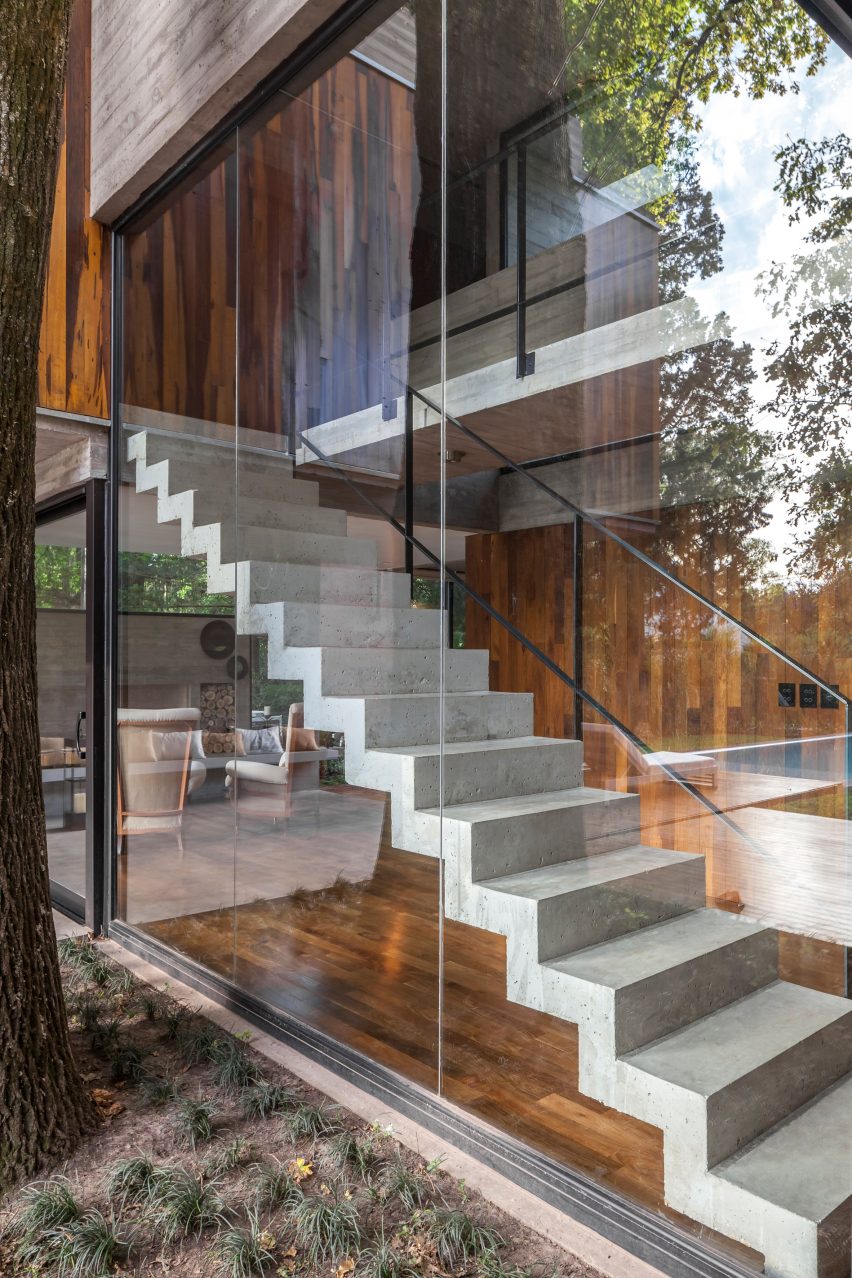 Casa Aranzazu by Besonías Almeida arquitectos
