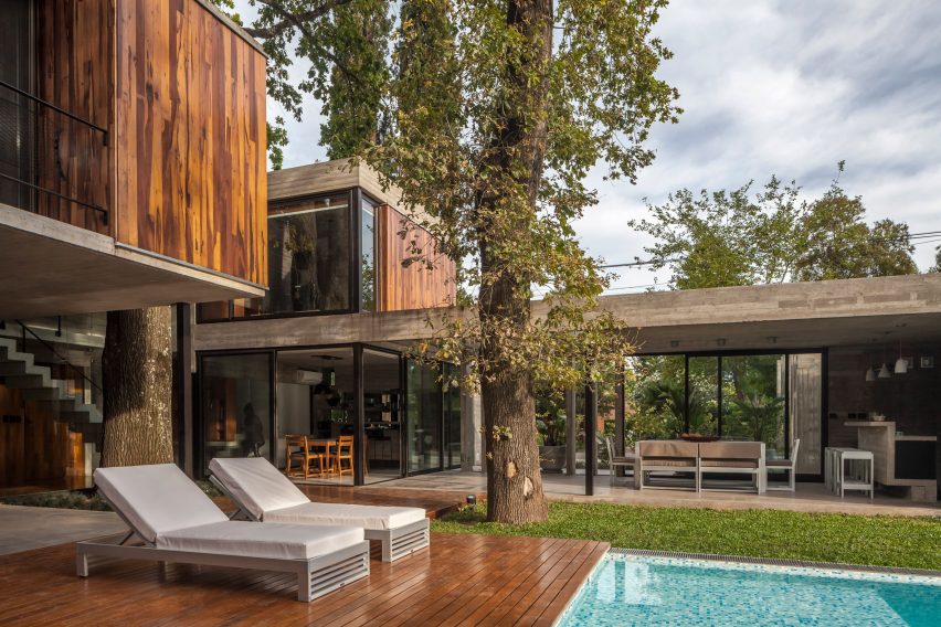 Casa Aranzazu by Besonías Almeida arquitectos
