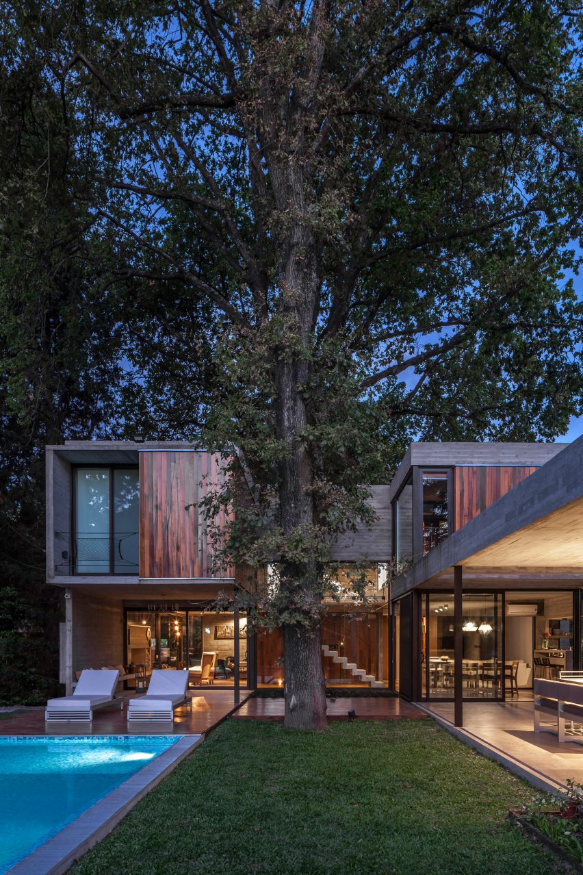 Casa Aranzazu by Besonías Almeida arquitectos