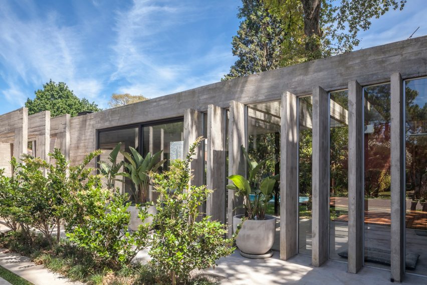 Casa Aranzazu by Besonías Almeida arquitectos