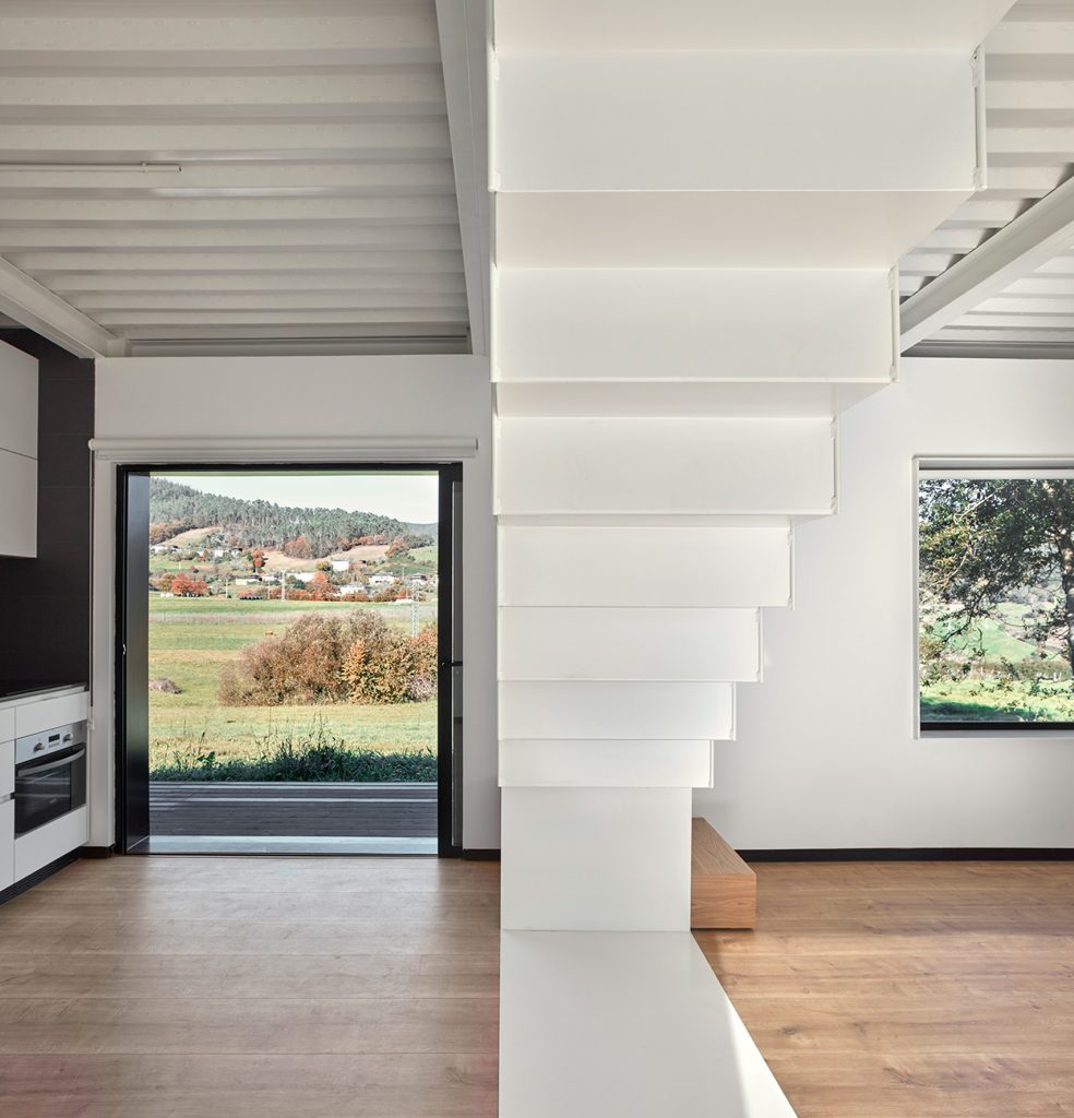 Casa Montaña by Baragaño Architects
