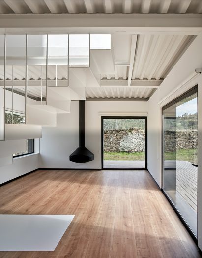 Casa Montaña by Baragaño Architects