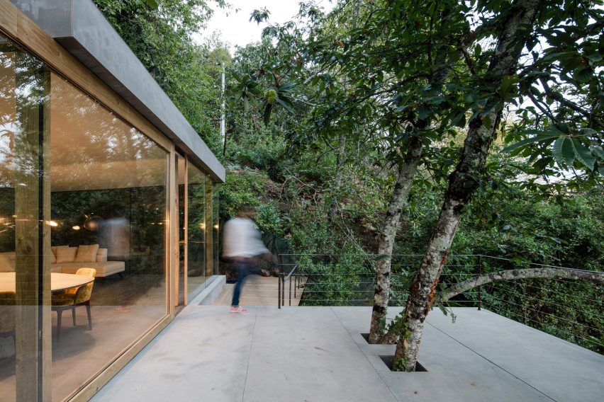 Cloaked House by Ernesto Pereira