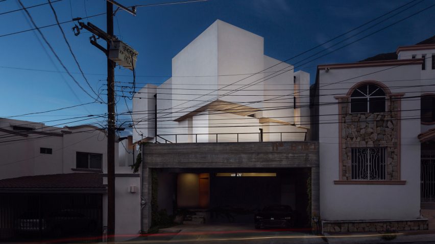 Cloud House by Arquidromo
