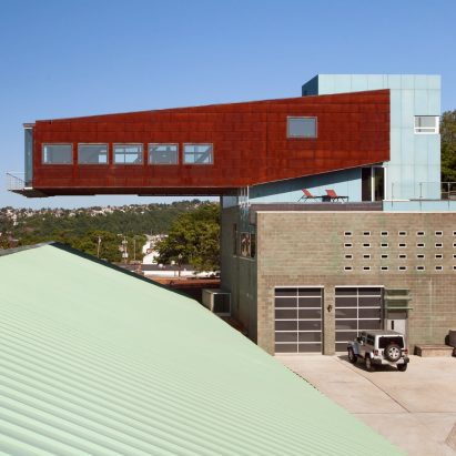 Emerald Art Glass House by Fisher Architecture