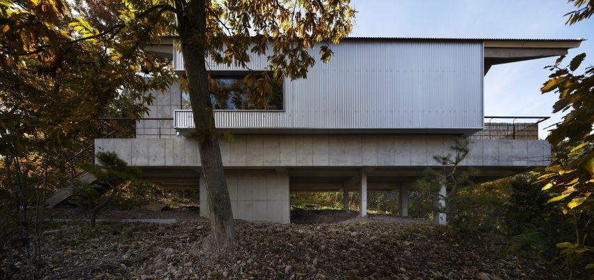 Forest and House by JHWIROJE Architects & Planners