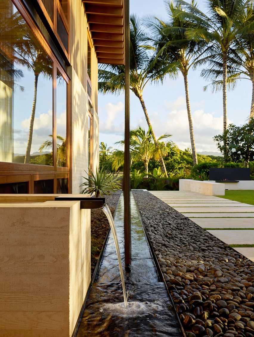 Hale Nukumoi house by Walker Warner Architects