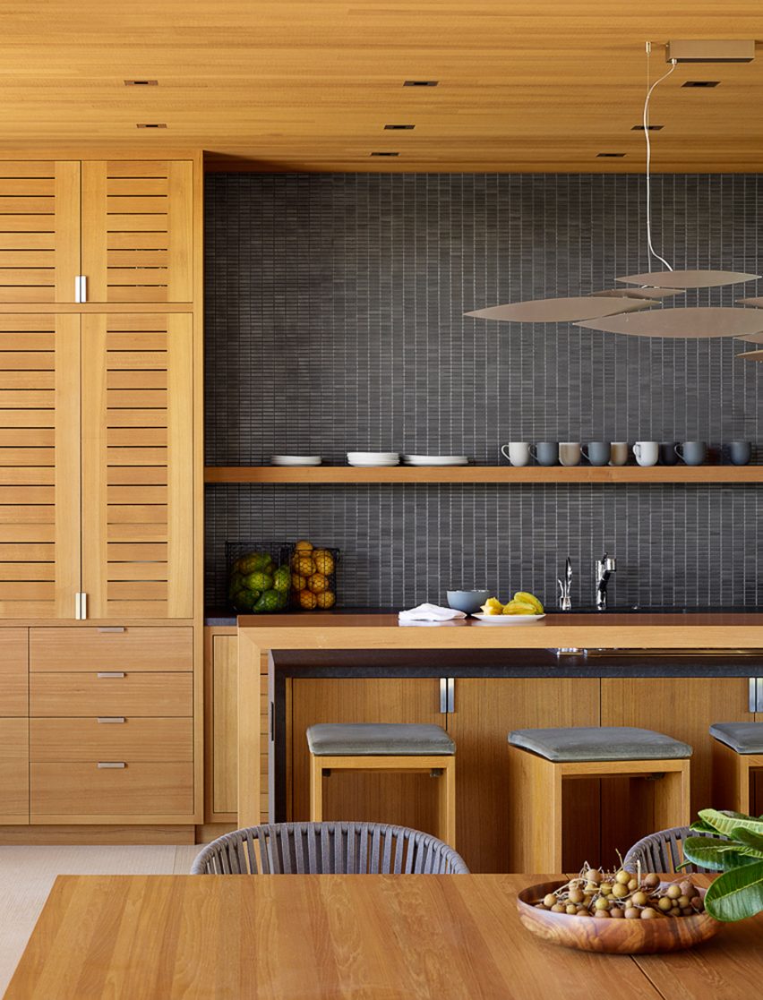 Hale Nukumoi house by Walker Warner Architects