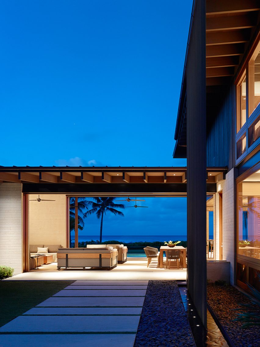 Hale Nukumoi house by Walker Warner Architects