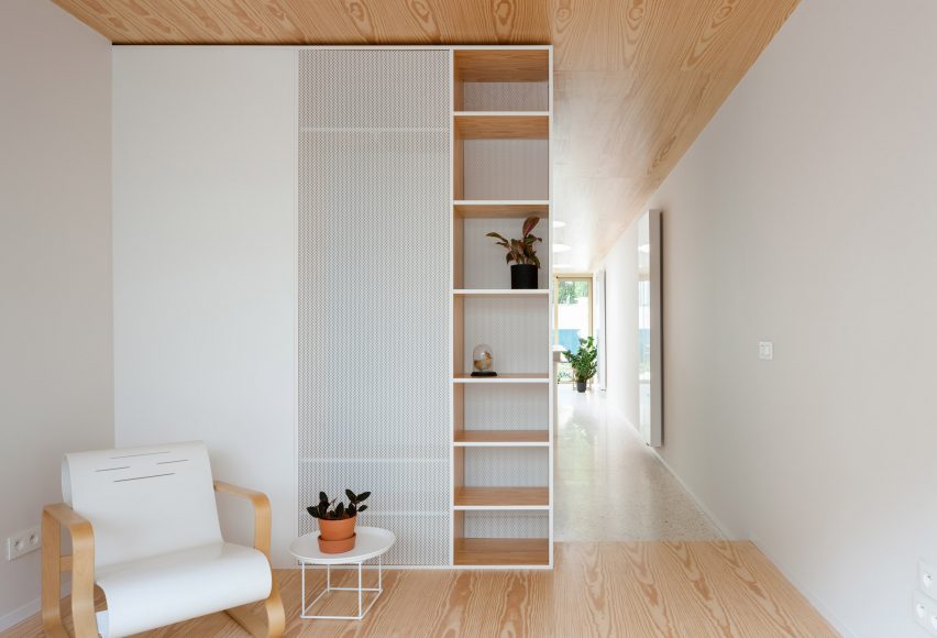House L & W by Fragmenture