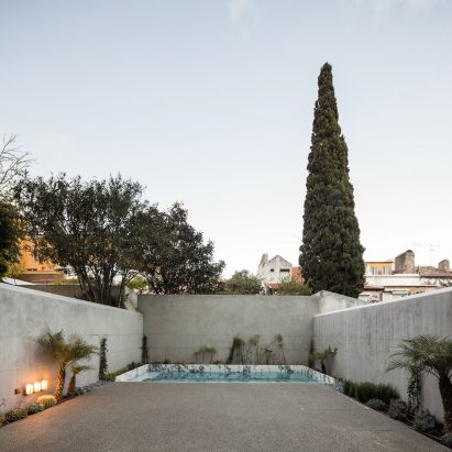 courtyards bak gordon traditional lisbon apartments