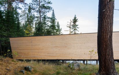 Kiss House by Lazor Office