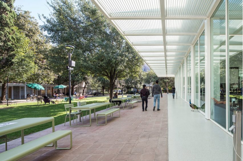 Monterrey Tec library and pavilion by Sasaki