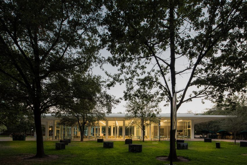 Monterrey Tec library and pavilion by Sasaki
