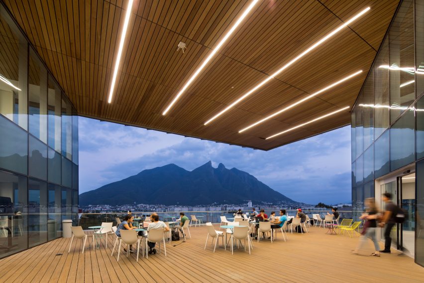 Monterrey Tec library and pavilion by Sasaki