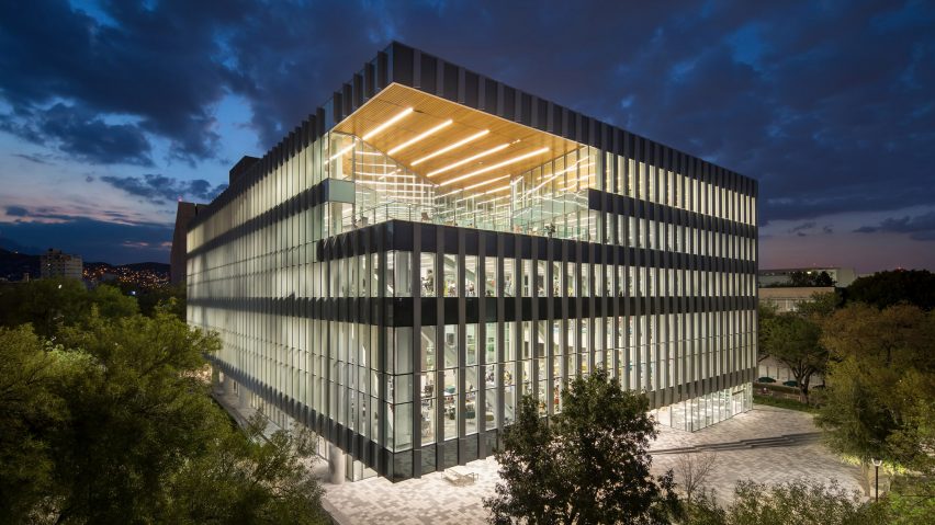 Monterrey Tec library and pavilion by Sasaki