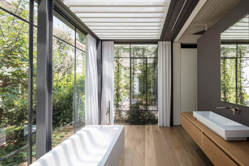 M House by Pitsou Kedem Architects