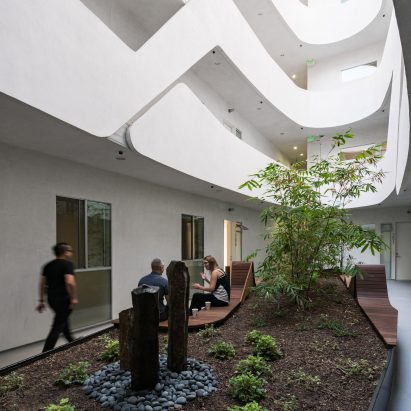 courtyard mariposa138 loha architecture residential apartments