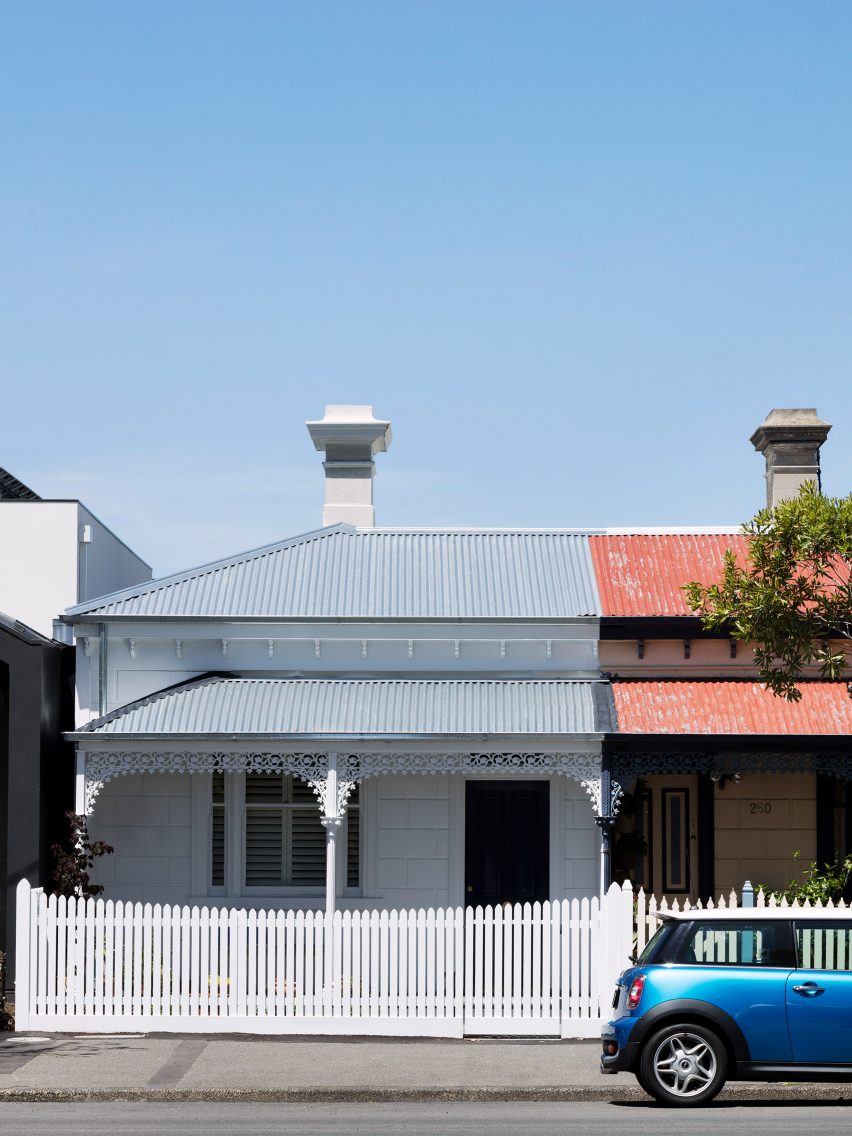 Port Melbourne House by Pandolfini Architects