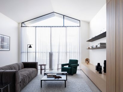 Port Melbourne House by Pandolfini Architects